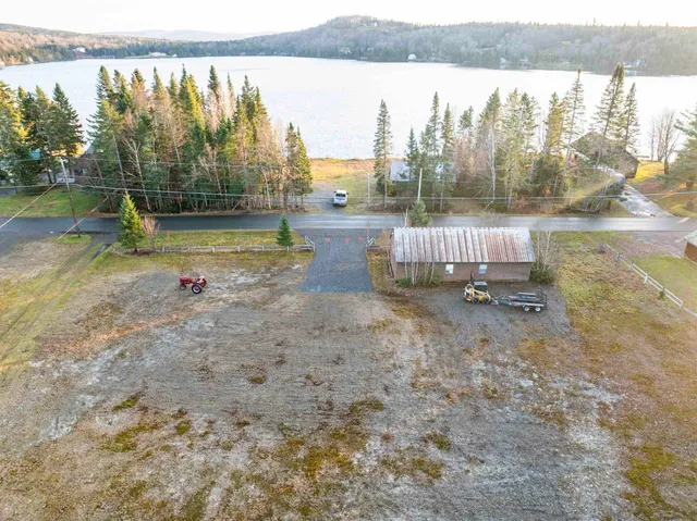 $304,900 | 432 Beach Road, Pittsburg, NH 03592