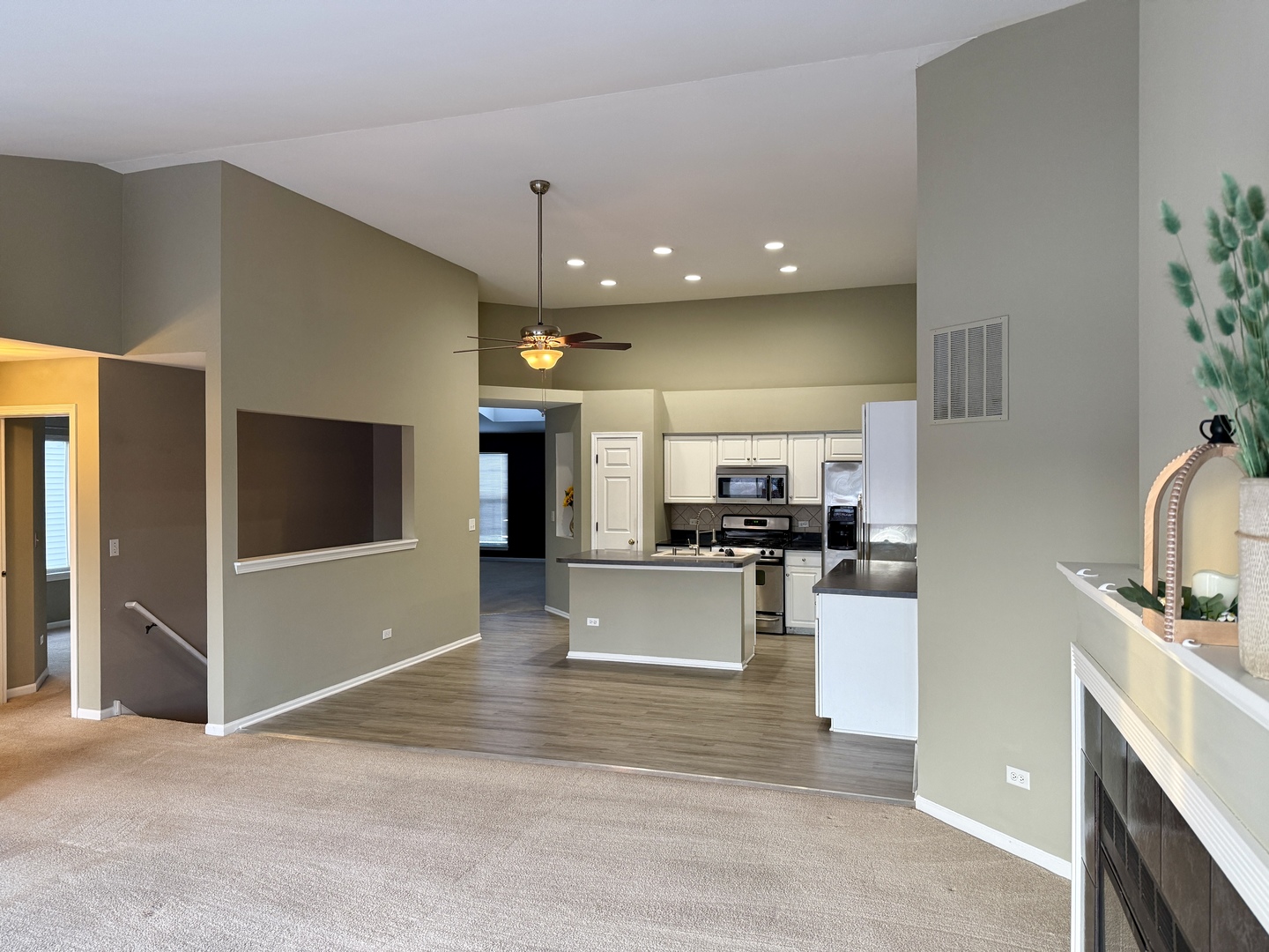 2732 Flagstone Circle Naperville, IL 60564 - Photo 7 of 25