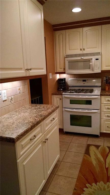 211 Woodside Road Pittsburgh, PA 15221 - Photo 3 of 13 Gallery Image 3