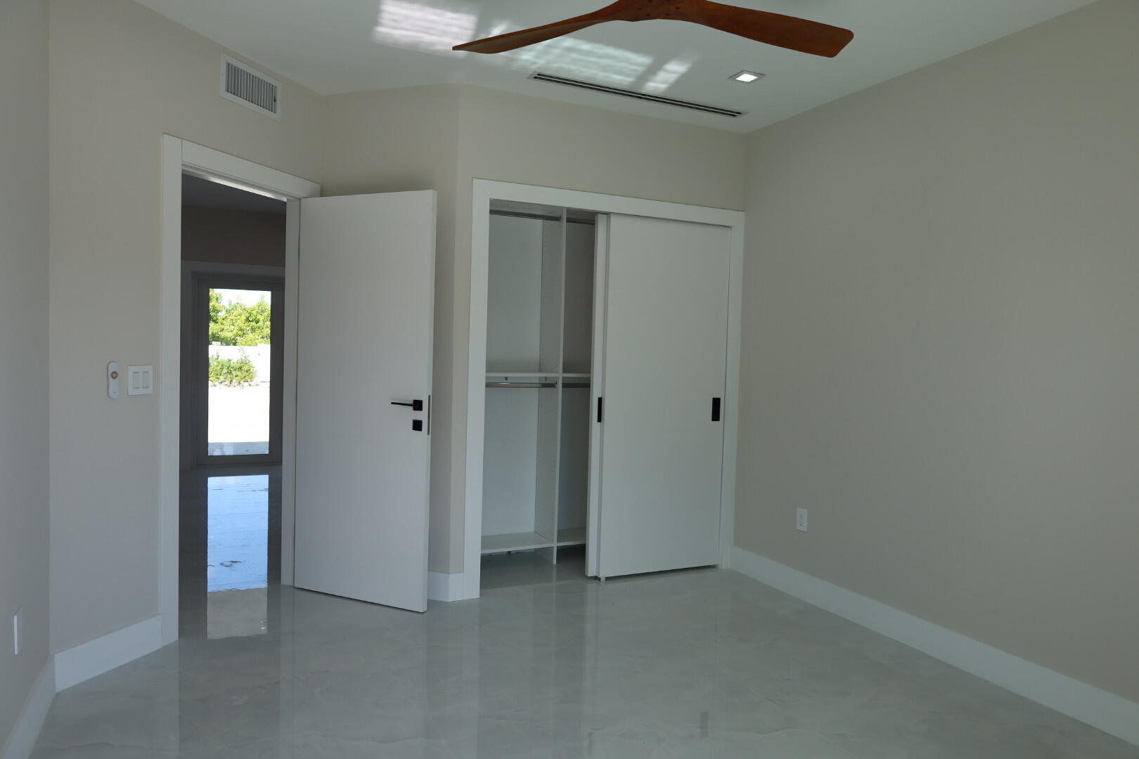 115 Azalea Street Tavernier, FL 33070 - Photo 11 of 33 IMG_0012