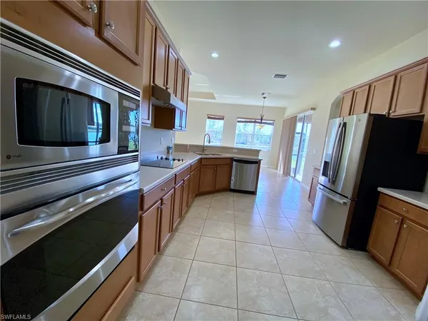$549,900 | 21718 Bella Terra Boulevard, Estero, FL 33928