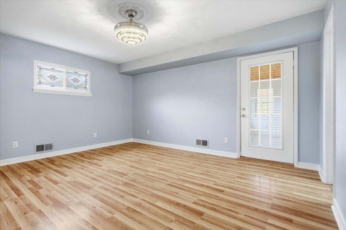 3307 Longhorn Road Roanoke, VA 24018 - Photo 29 of 53 30-3307 Longhorn Rd-30