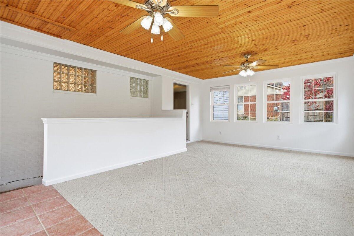 3307 Longhorn Road Roanoke, VA 24018 - Photo 37 of 53 37-3307 Longhorn Rd-37