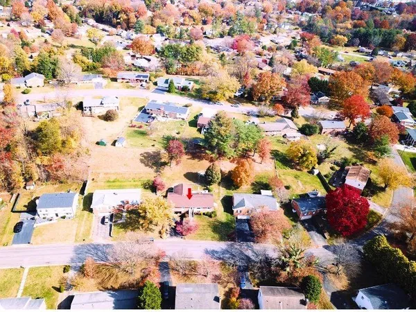 $347,000 | 3307 Longhorn Road, Roanoke, VA 24018