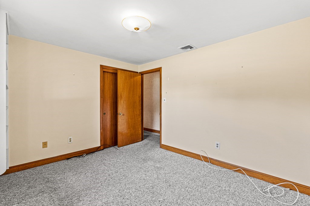 4 Lillian Road Lexington, MA 02420 - Photo 30 of 40 Gallery Image 30