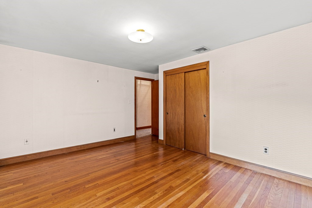 4 Lillian Road Lexington, MA 02420 - Photo 33 of 40 Gallery Image 33