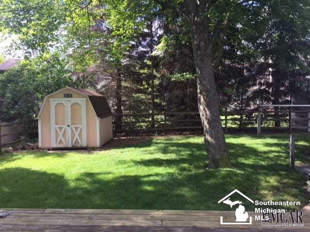 1249 Winding Way Temperance, MI 48182 - Photo 10 of 11 21305270-9.JPG