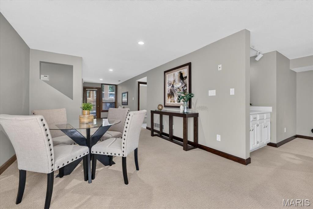11441 Ladue Road St. Louis, MO 63141 - Photo 23 of 74 Gallery Image 23