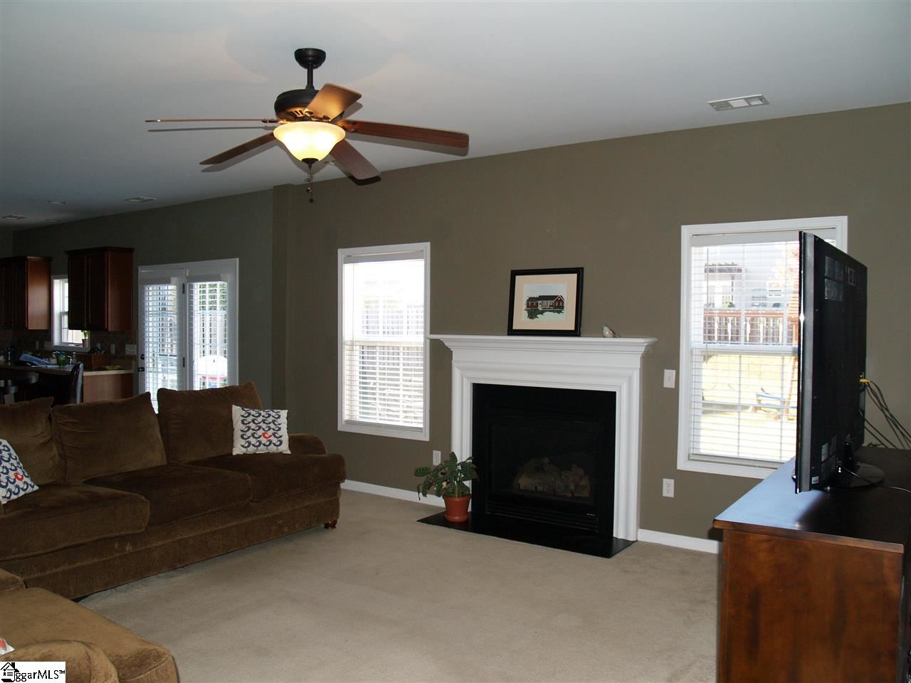 3 Carderock Court Simpsonville, SC 29680 - Photo 4 of 29 Gallery Image 4