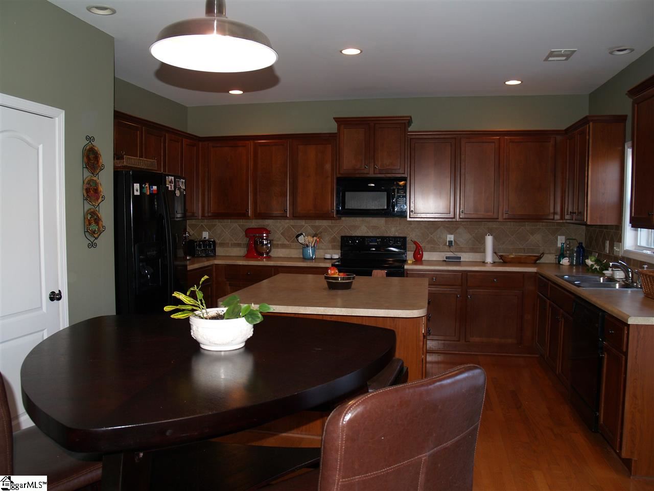 3 Carderock Court Simpsonville, SC 29680 - Photo 10 of 29 Gallery Image 10