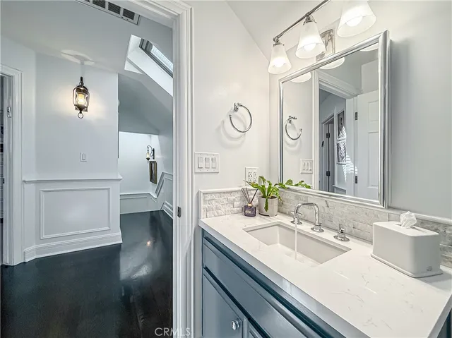 $3,099,000 | 5846 Fairview Place, Agoura Hills, CA 91301