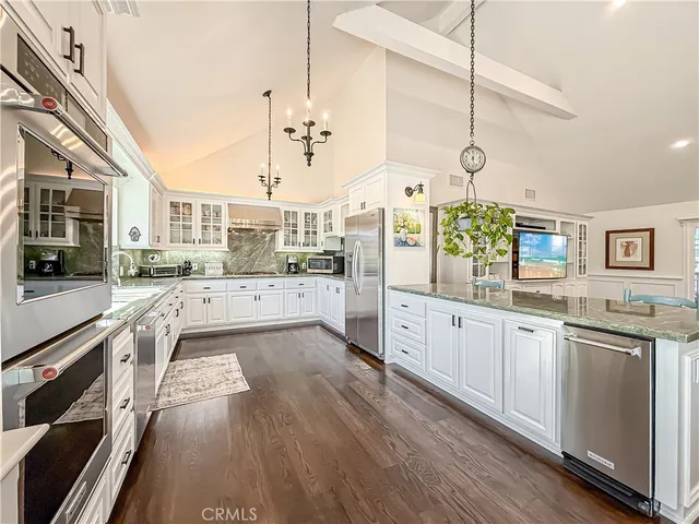 $3,099,000 | 5846 Fairview Place, Agoura Hills, CA 91301