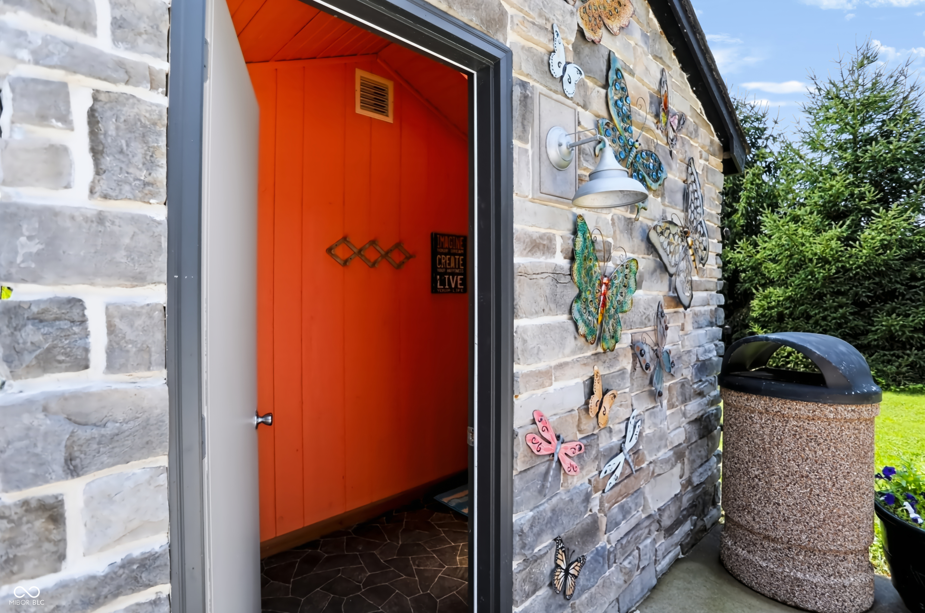 2780 Wicker Road Indianapolis, IN 46217 - Photo 77 of 122 Gallery Image 77