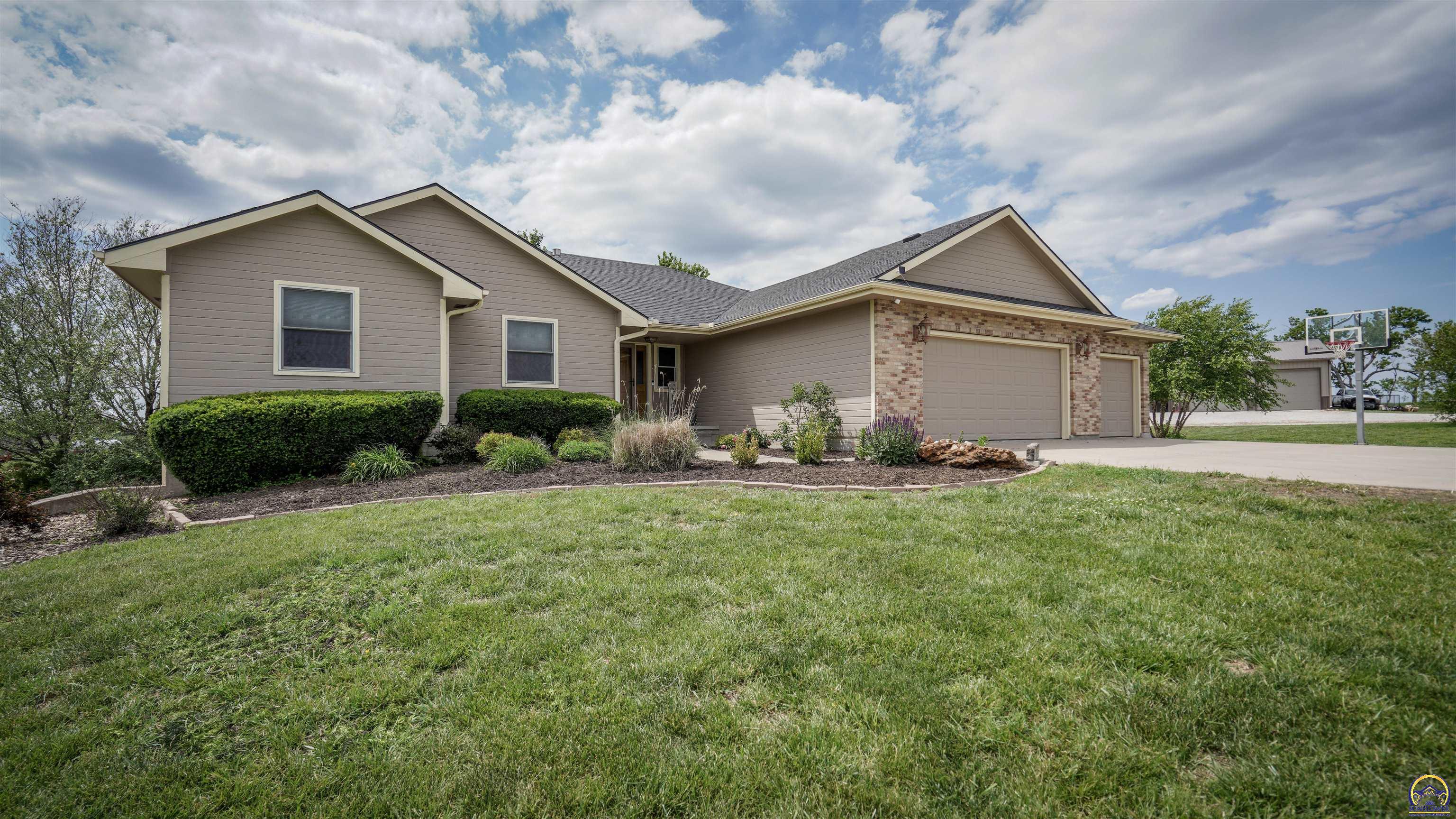 22775 N Road Holton, KS 66436 - Photo 2 of 48