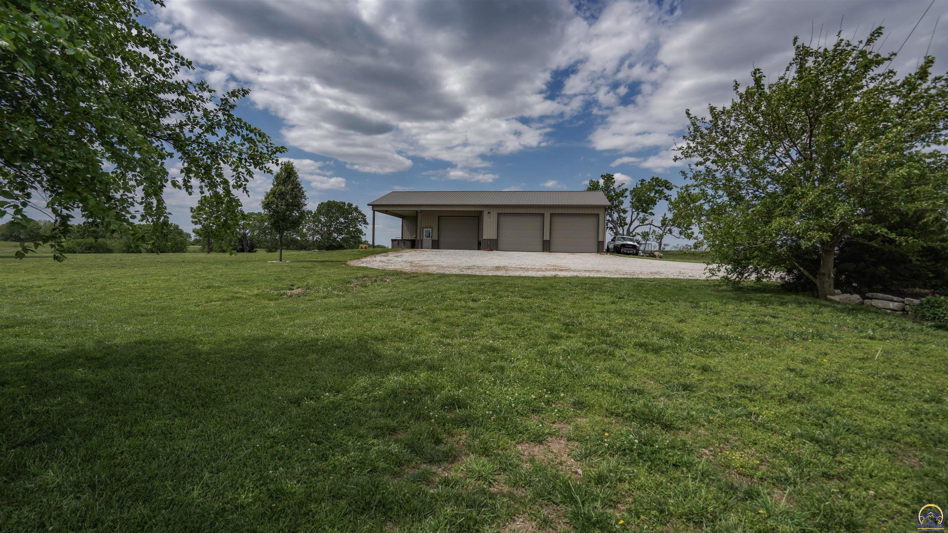 22775 N Road Holton, KS 66436 - Photo 8 of 48