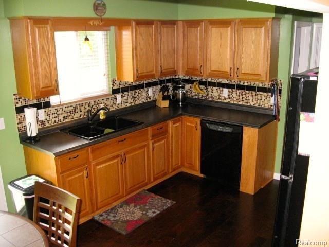 7115 Calkins Road Flint, MI 48532 - Photo 3 of 18 IMG_5008.jpg