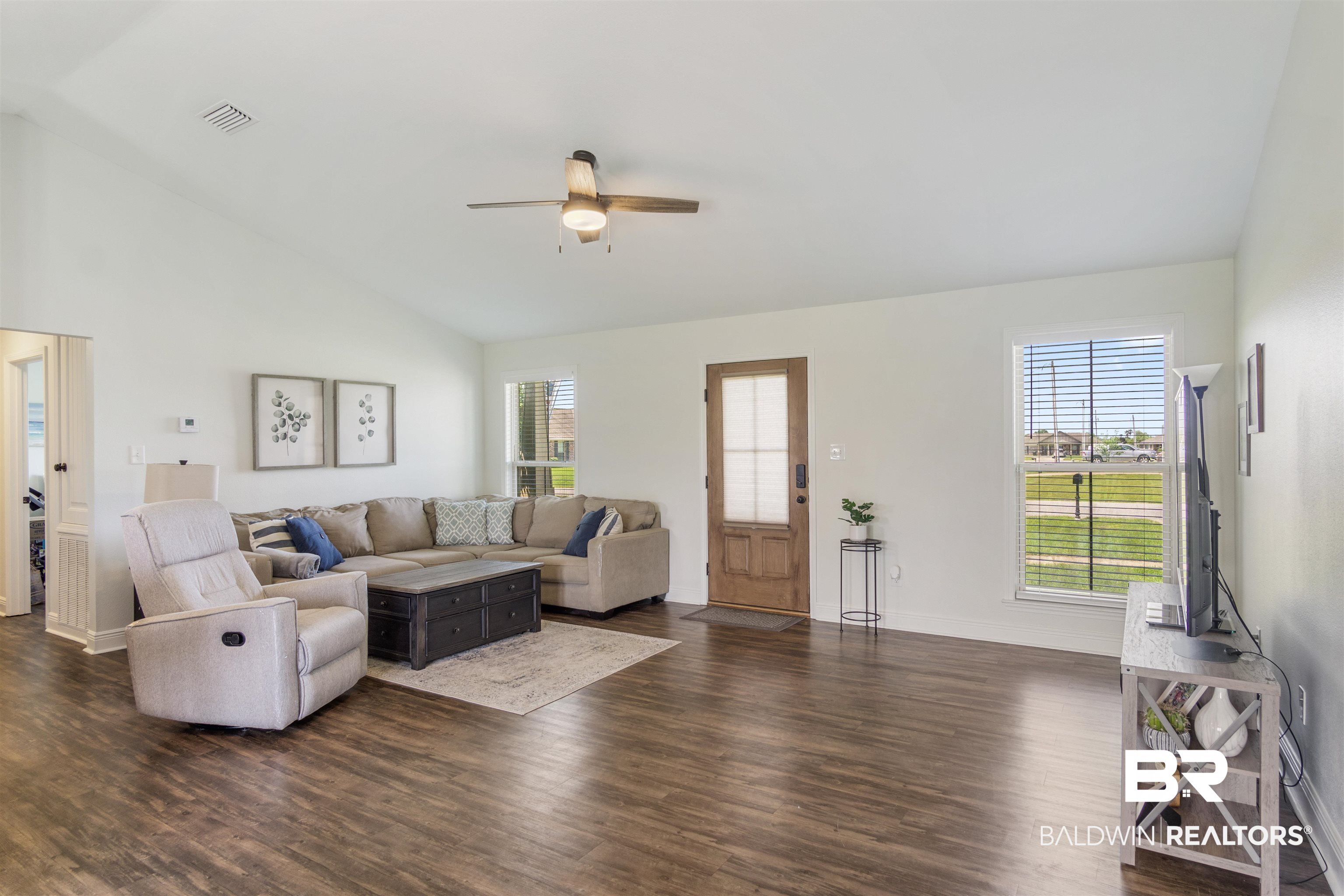 8966 Lockridge Road Foley, AL 36535 - Photo 7 of 26 Living Area View 3