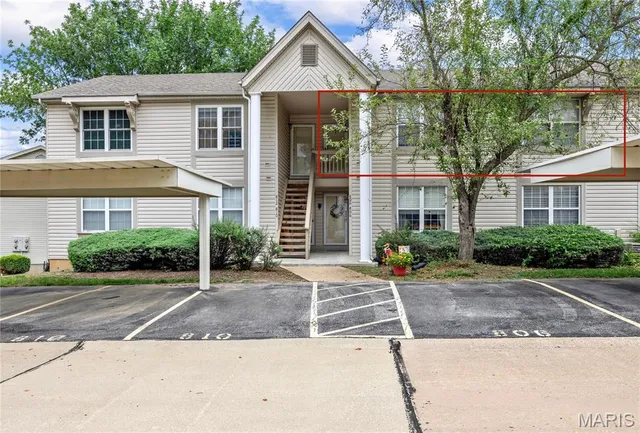 $155,000 | 808 Sugar Valley Court, Unit 6, St. Peters, MO 63376