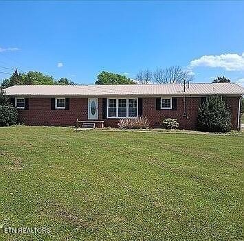 992 Shelly Road Decherd, TN 37324 - Photo 2 of 9