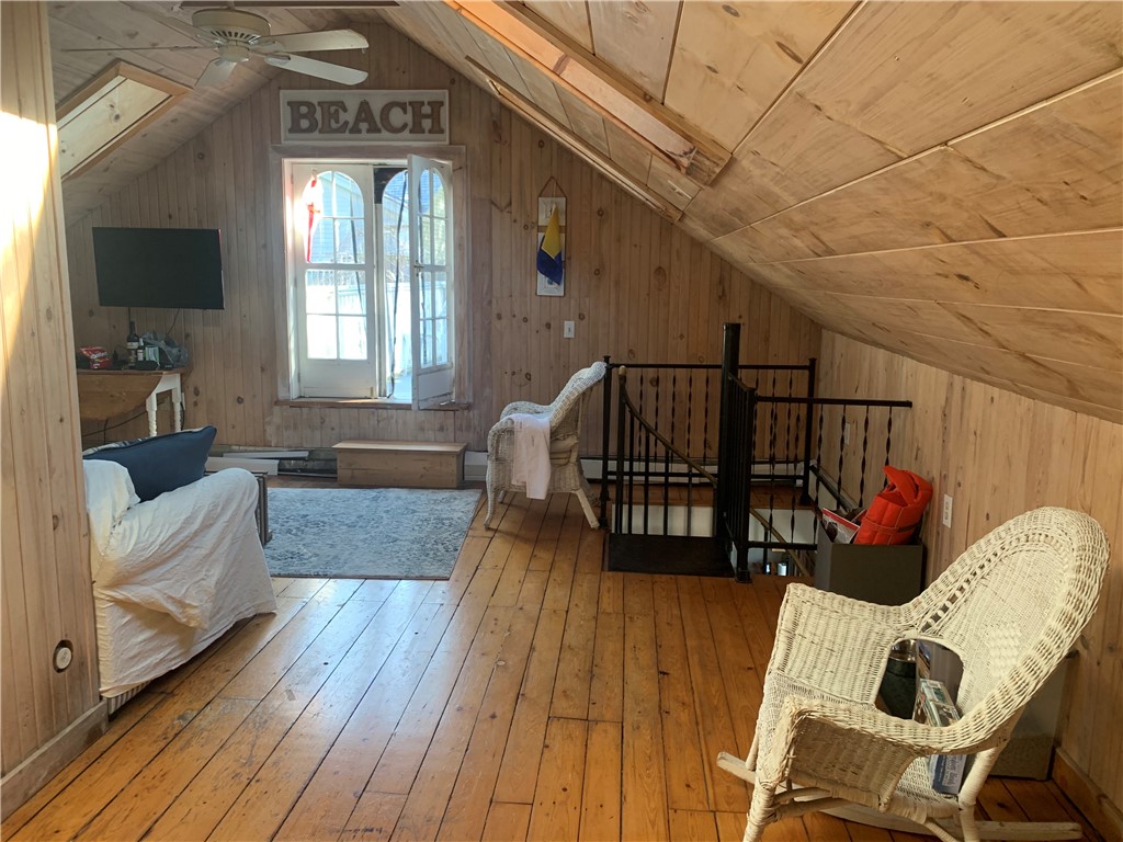 112 Spring Street, Unit 2 Newport, RI 02840 - Photo 12 of 15 Gallery Image 12