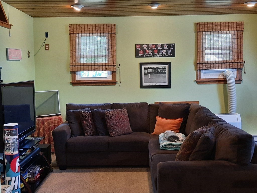 152 Wapping Road Kingston, MA 02364 - Photo 28 of 34 Gallery Image 28