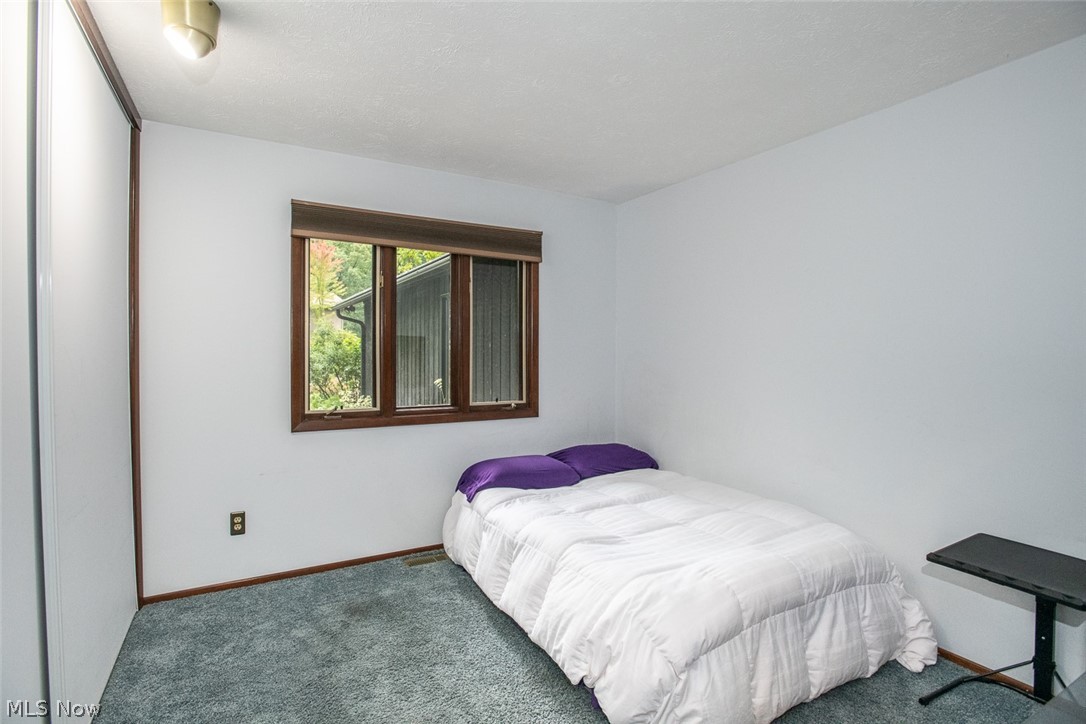 12220 Moss Point Road Strongsville, OH 44136 - Photo 31 of 35 Gallery Image 31