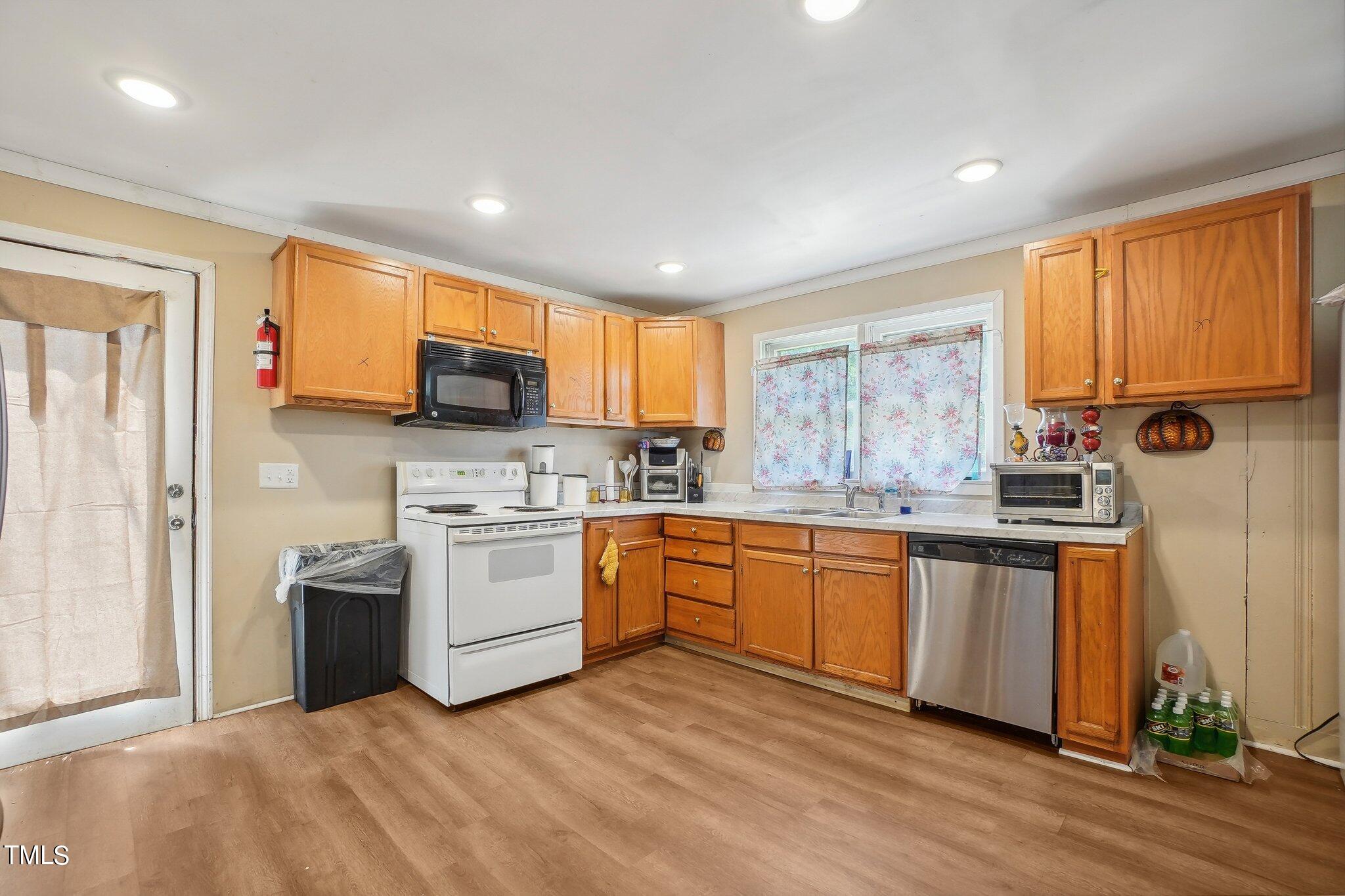 425 Kittrell Road Kittrell, NC 27544 - Photo 28 of 69 House 425
