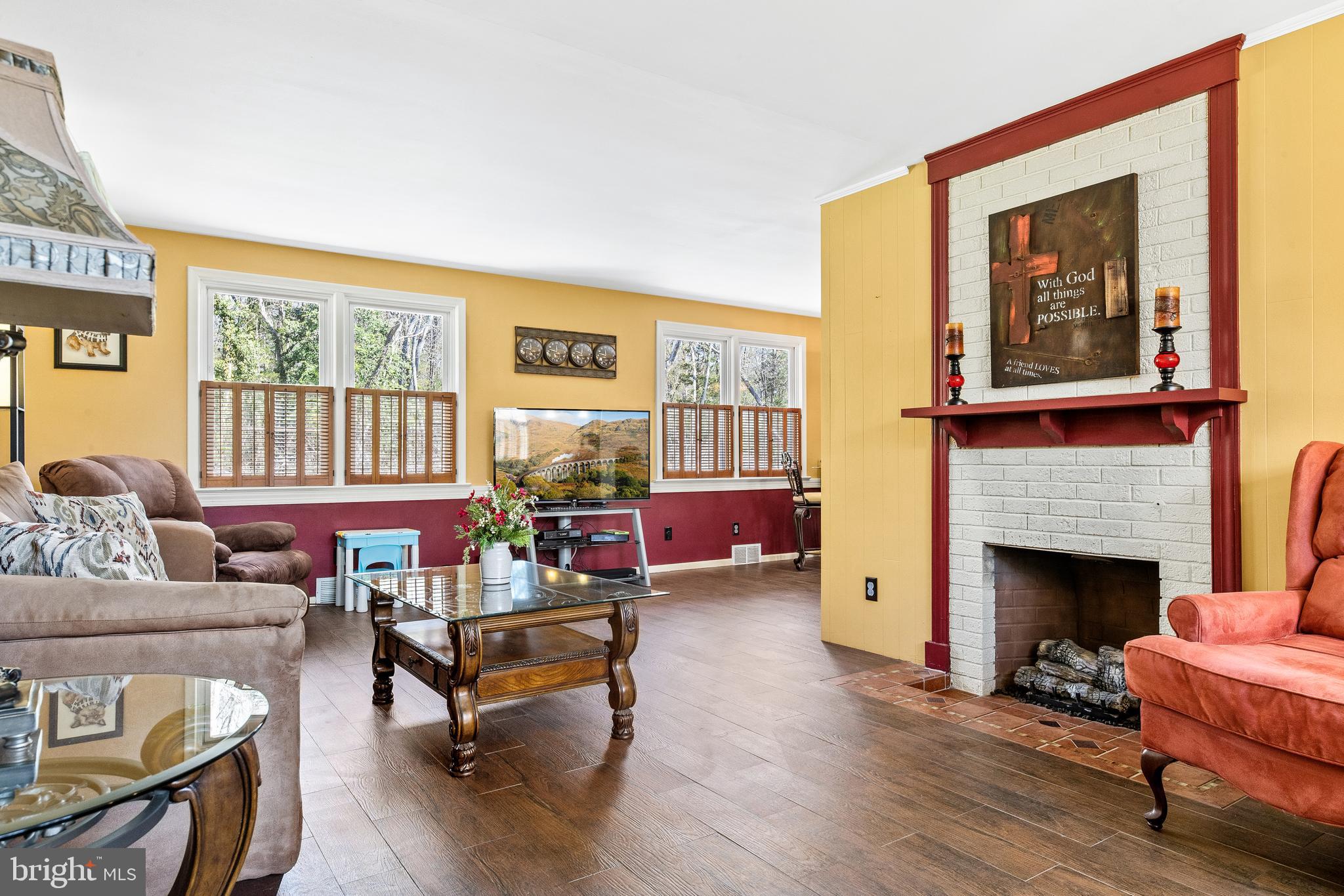 145 Roadstown Road Bridgeton, NJ 08302 - Photo 27 of 50 Living room