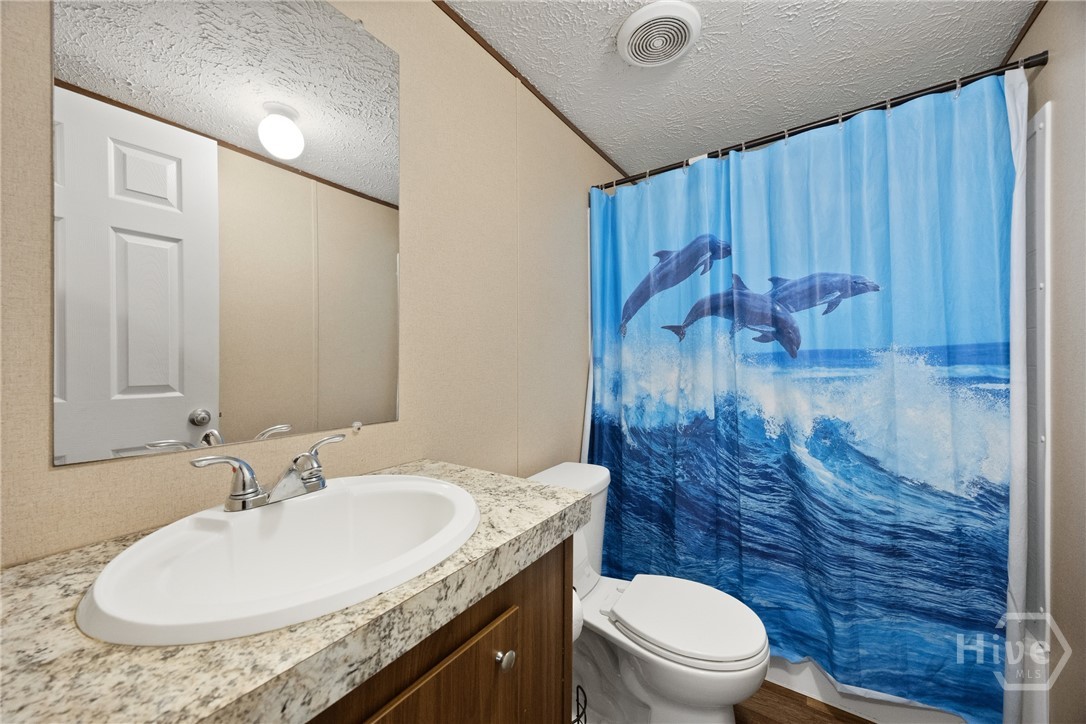 2599 Black Creek Church Road Ellabell, GA 31308 - Photo 24 of 36 Guest bathroom
