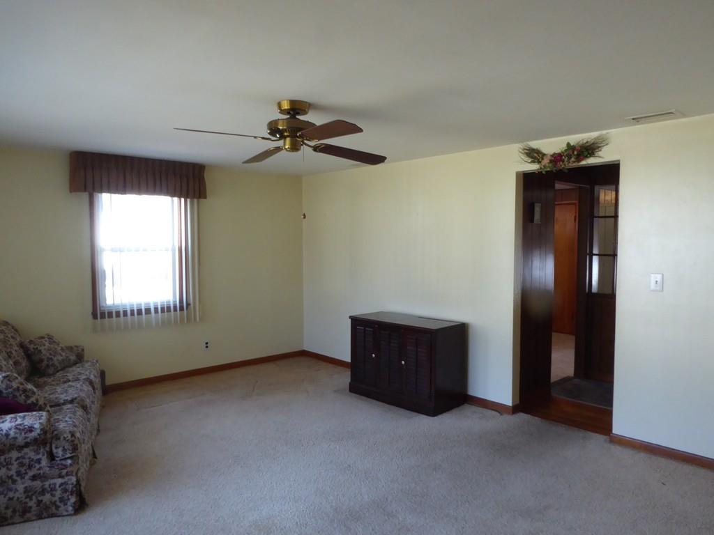 103 Kirby Street Springfield, MA 01020 - Photo 4 of 19 Gallery Image 4