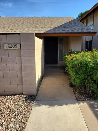 $1,740 | 18209 North 45th Avenue, Glendale, AZ 85308