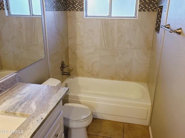 $1,740 | 18209 North 45th Avenue, Glendale, AZ 85308