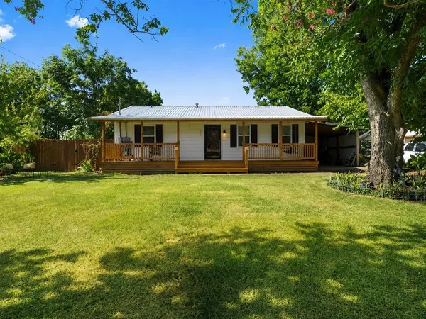$185,000 | 313 East Main Street, Fairfield, TX 75840