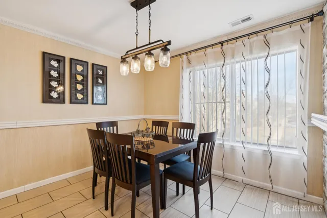 $449,000 | 36 Farnham Square, Parlin, NJ 08859