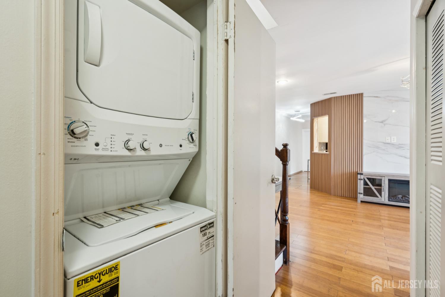 36 Farnham Square Parlin, NJ 08859 - Photo 16 of 31