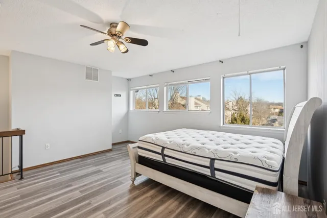 $449,000 | 36 Farnham Square, Parlin, NJ 08859