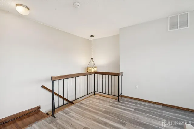 $449,000 | 36 Farnham Square, Parlin, NJ 08859