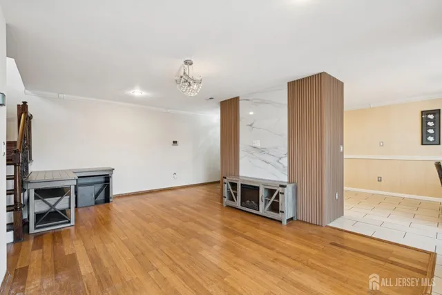 $449,000 | 36 Farnham Square, Parlin, NJ 08859