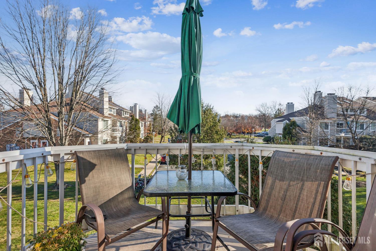 36 Farnham Square Parlin, NJ 08859 - Photo 7 of 31