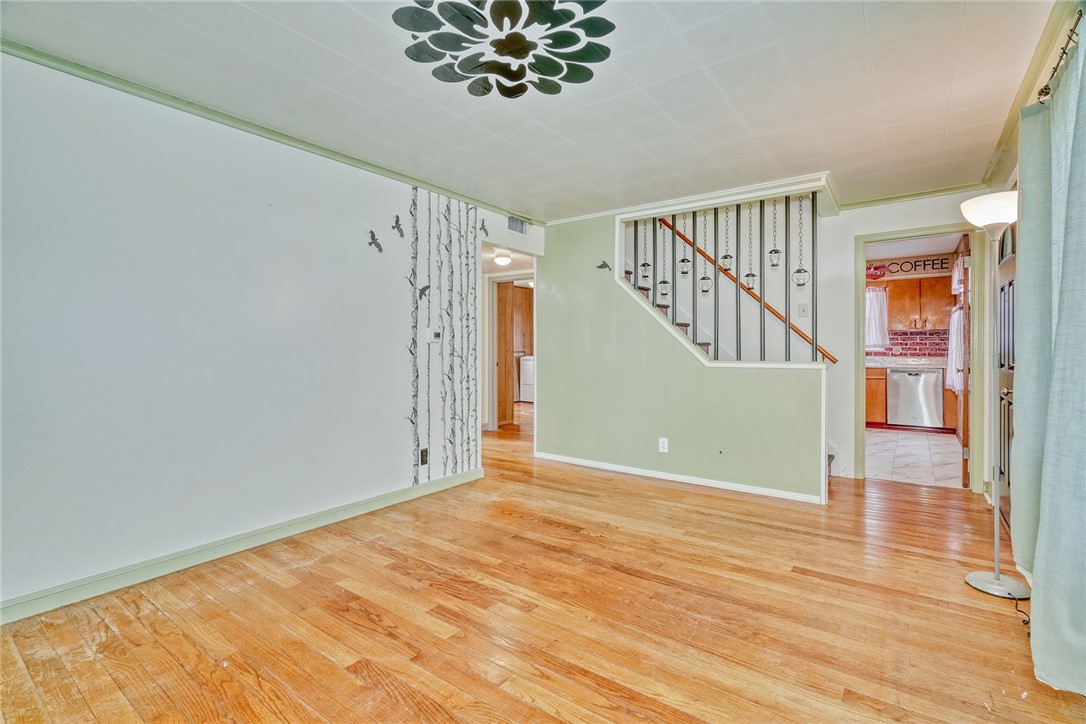 116 Alcott Road Greece, NY 14626 - Photo 7 of 20