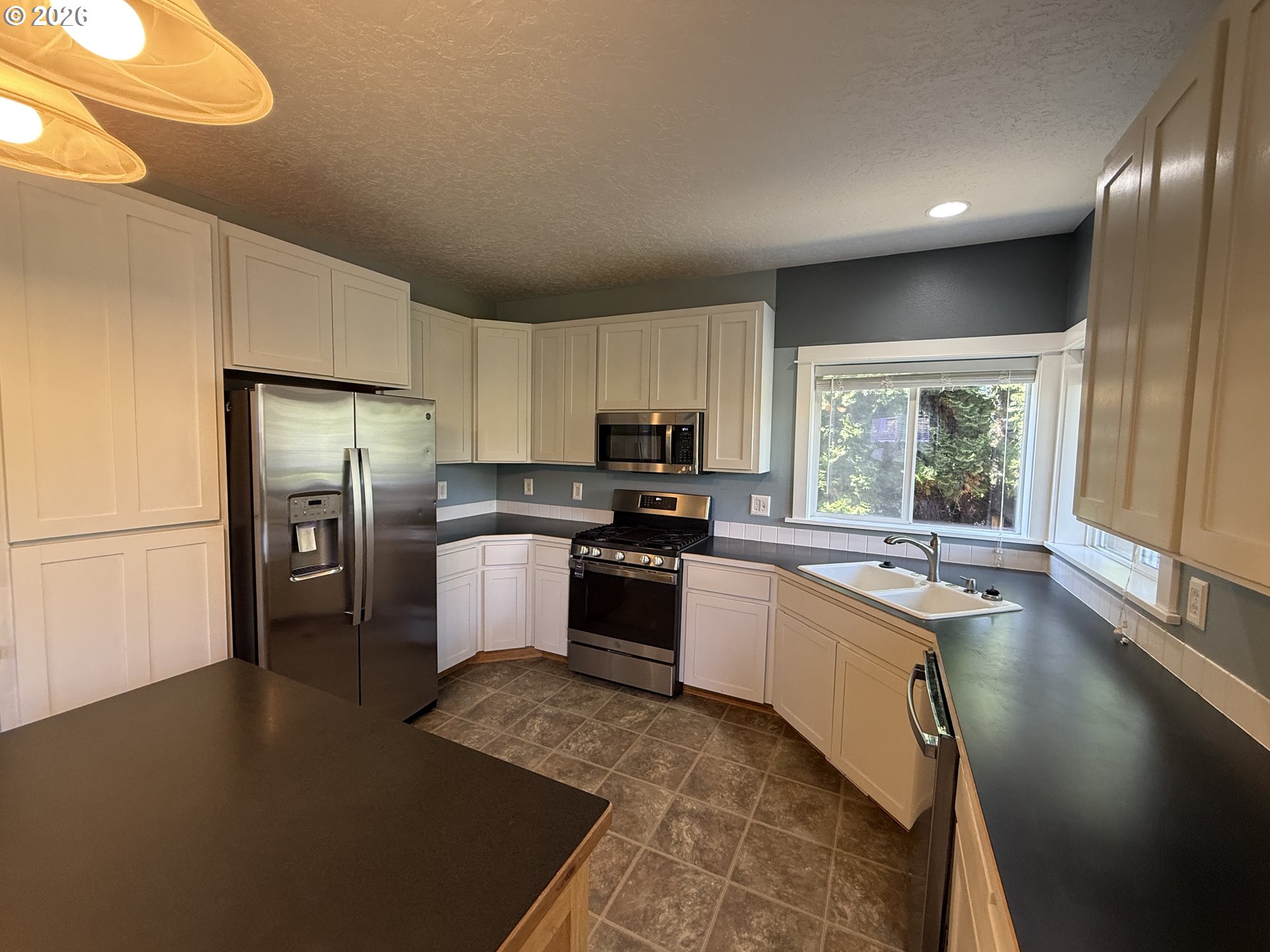 3408 Ambleside Drive Springfield, OR 97477 - Photo 25 of 44