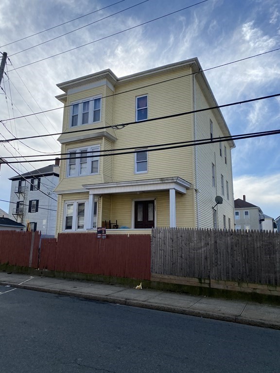 285 County Street Fall River, MA 02723 - Photo 4 of 24 Gallery Image 4