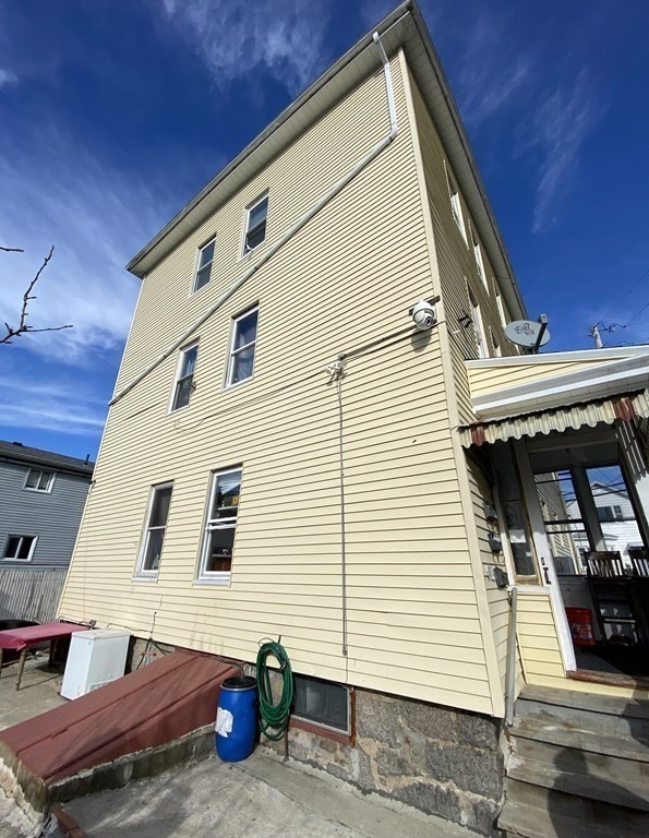 285 County Street Fall River, MA 02723 - Photo 9 of 24 Gallery Image 9