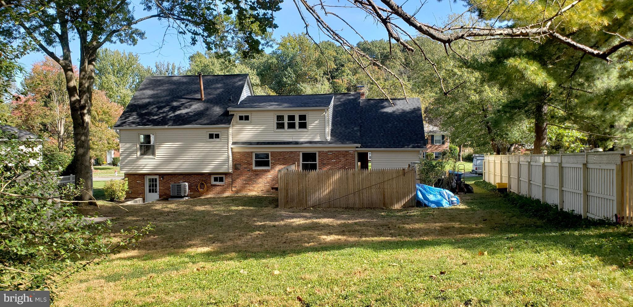 1923 Foxhall Road McLean, VA 22101 - Photo 2 of 20 Exterior (Rear)