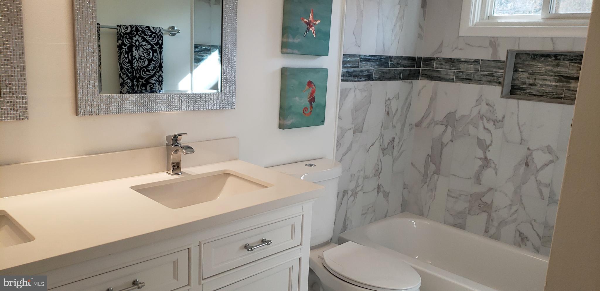 1923 Foxhall Road McLean, VA 22101 - Photo 15 of 20 Bath