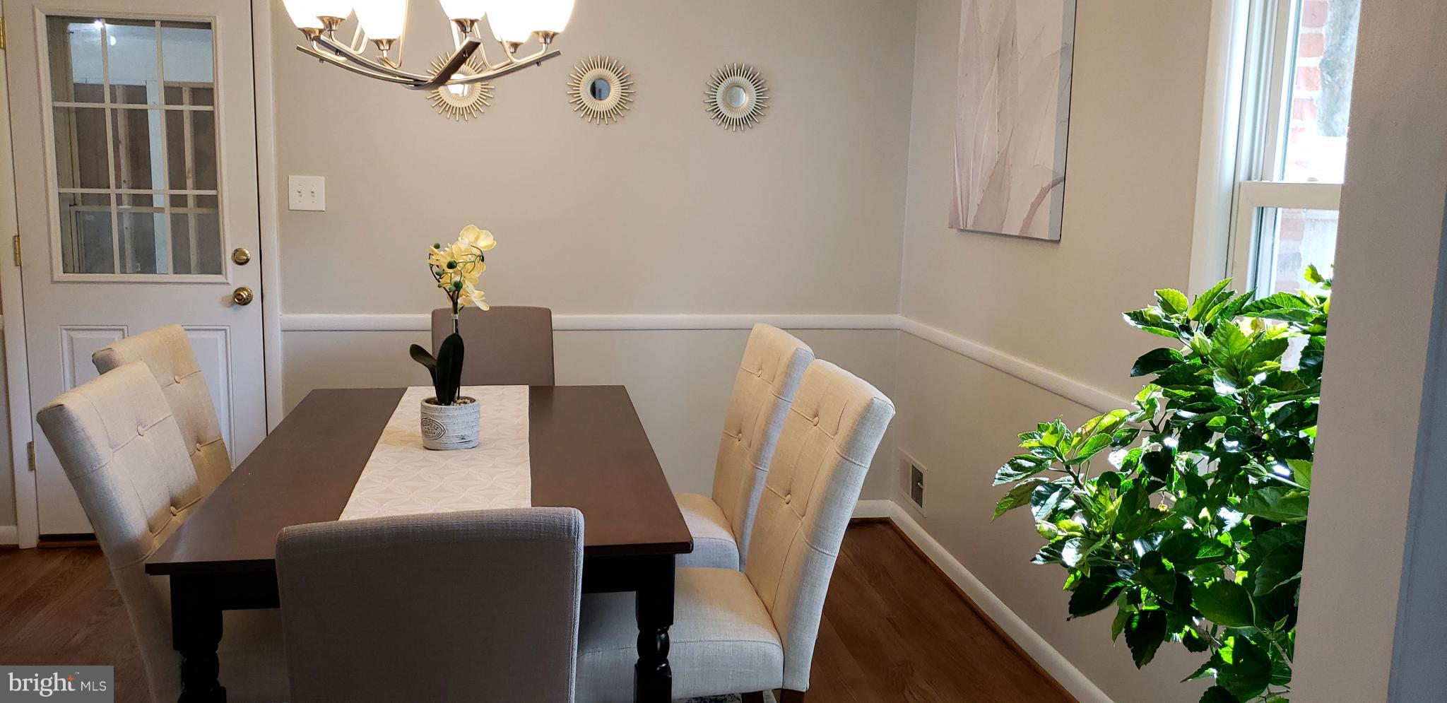 1923 Foxhall Road McLean, VA 22101 - Photo 7 of 20 Dining Room