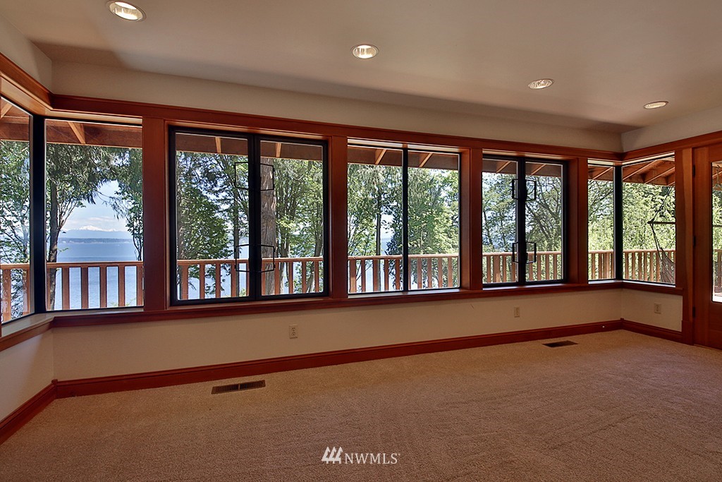 5275 Wilkinson Road Langley, WA 98260 - Photo 4 of 24 Gallery Image 4