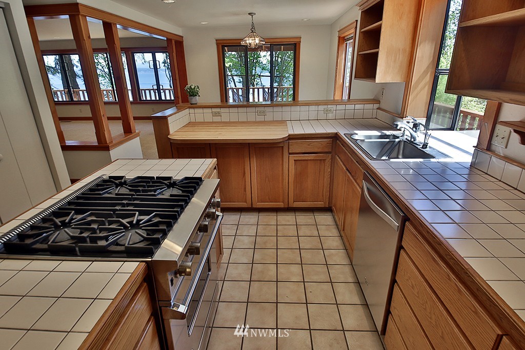 5275 Wilkinson Road Langley, WA 98260 - Photo 6 of 24 Gallery Image 6