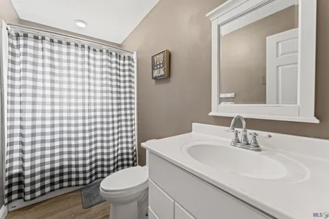 $215,000 | 7230 Linda Lee Drive, Denham Springs, LA 70706