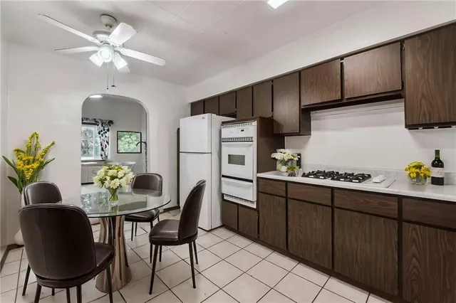 a view of an entryway